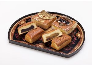 かすてあん会津葵（左）と江戸葵（右）